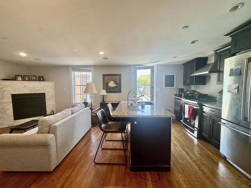 47 Soley St #3, Boston, MA 02129