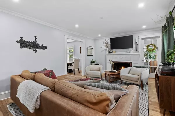 Medford, MA 02155,11 Parkway