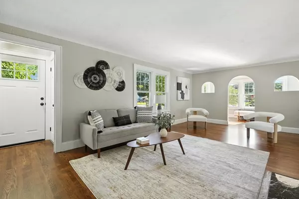 Springfield, MA 01118,706 Allen St