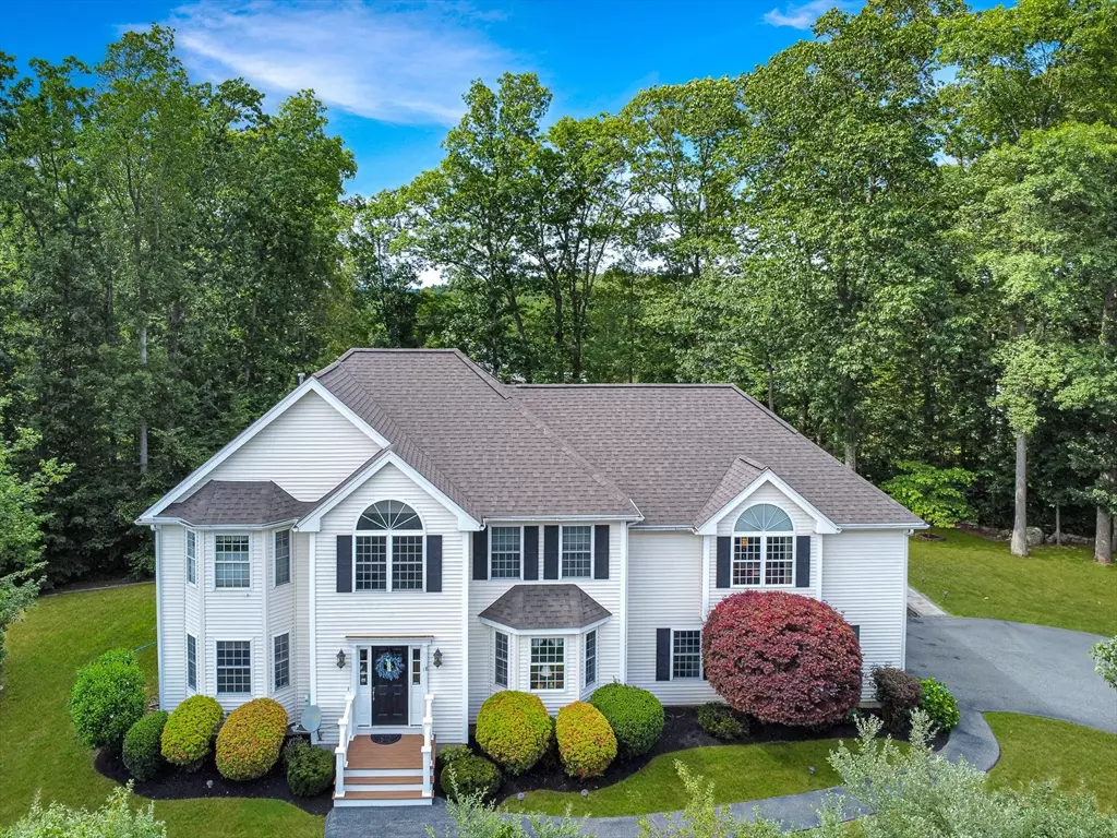 Methuen, MA 01844,18 Maple Ridge Rd