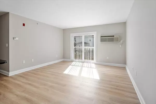 Quincy, MA 02169,205 Elm St #305