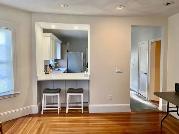 Somerville, MA 02144,10 Bromfield Road #2
