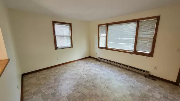 Springfield, MA 01108,25 Ruskin St #25