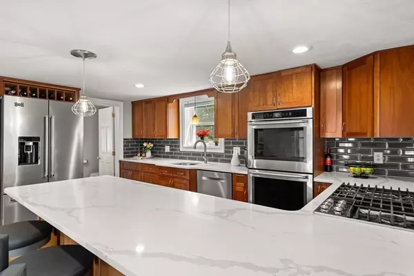 Dracut, MA 01826,886 Methuen St