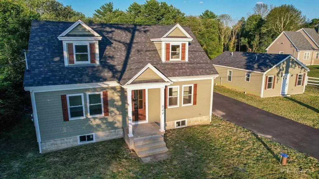 844 Sanford Rd, Westport, MA 02790