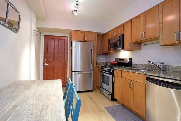 Boston, MA 02127,45 W Broadway #108