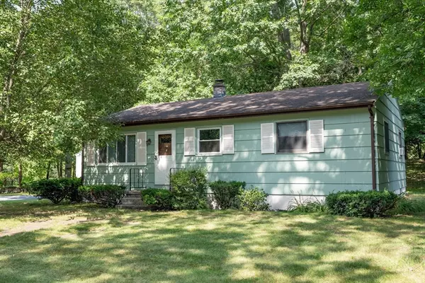 17 Jeanne Marie St, Springfield, MA 01129