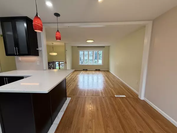 Burlington, MA 01803,20 Susan Ave