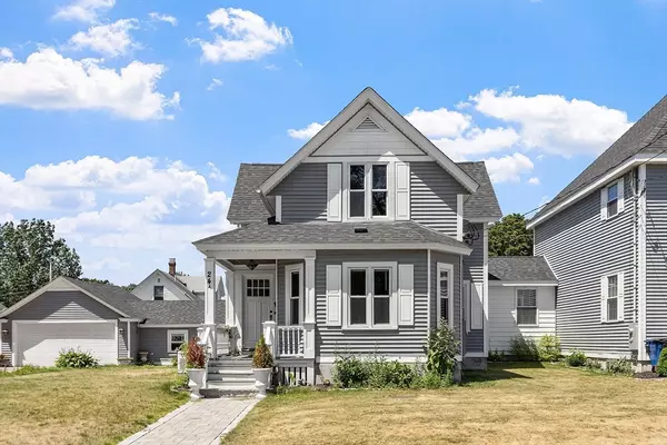 Chelmsford, MA 01863,24 Brouilette St #A