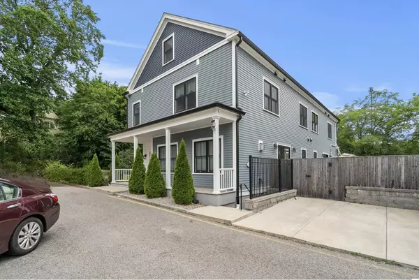 Boston, MA 02135,219 Lake St #219
