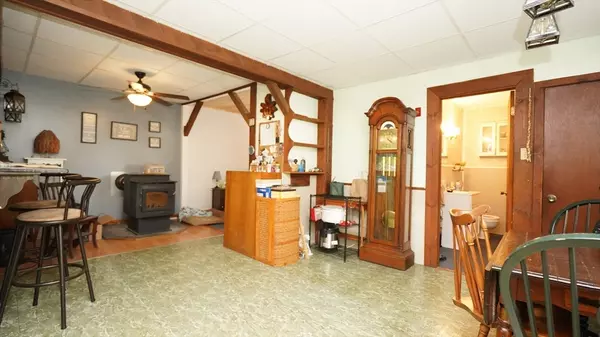 Attleboro, MA 02703,37 School St