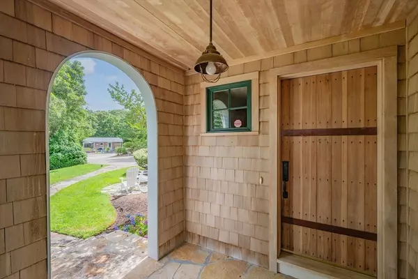 Brewster, MA 02631,31 Frank D Lawrence Rd