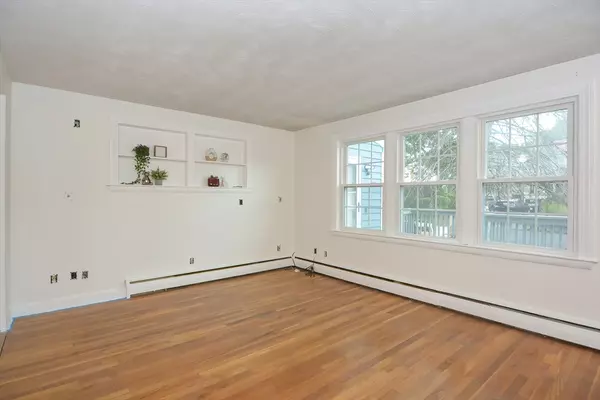 Burlington, MA 01803,7 Maple Street