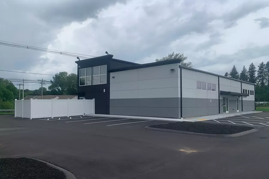 111 Shrewsbury St, West Boylston, MA 01583