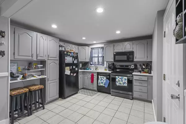 Woonsocket, RI 02895,177 Logee St