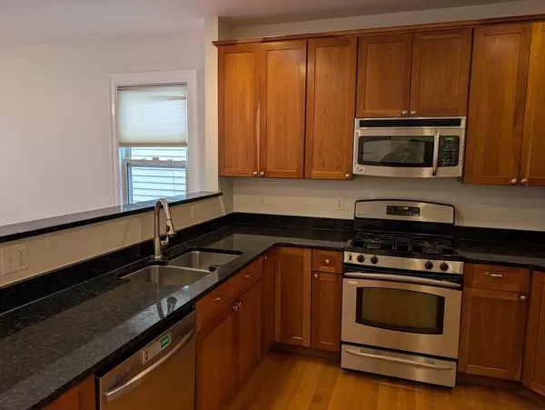 Cambridge, MA 02139,40 Prince St #40