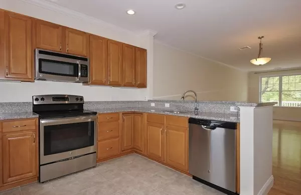 Woburn, MA 01801,855 Main Street #12
