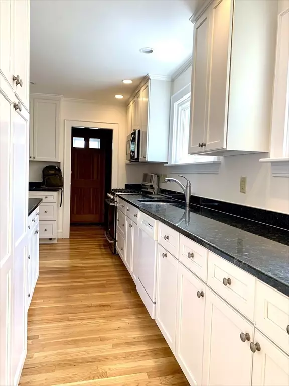 Arlington, MA 02474,55 Trowbridge St #1