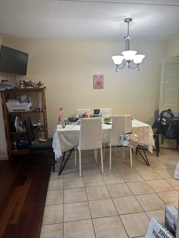 Quincy, MA 02171,80 Newbury Avenue #17