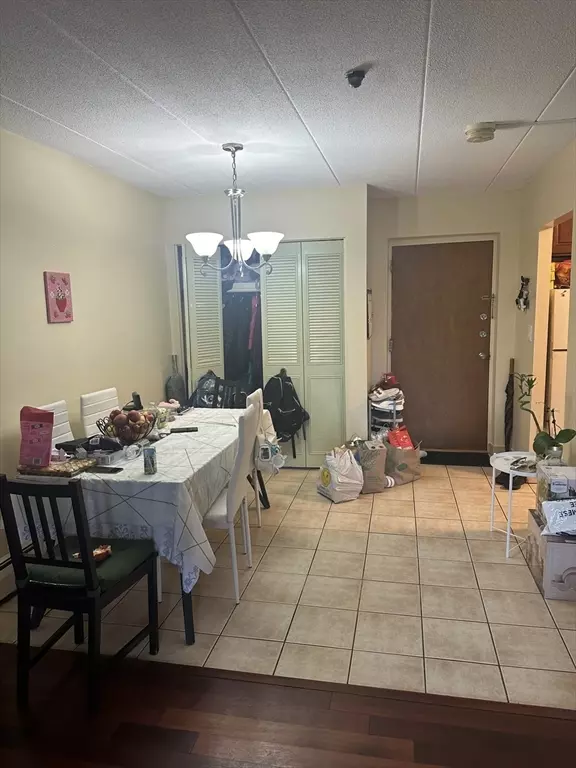 Quincy, MA 02171,80 Newbury Avenue #17