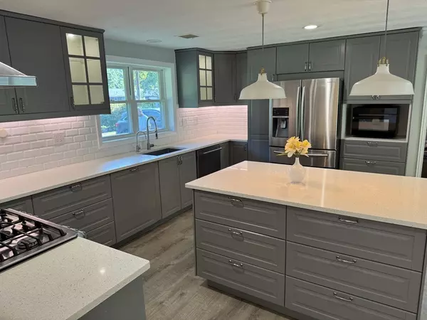 19 Bayfield Rd, Wayland, MA 01778