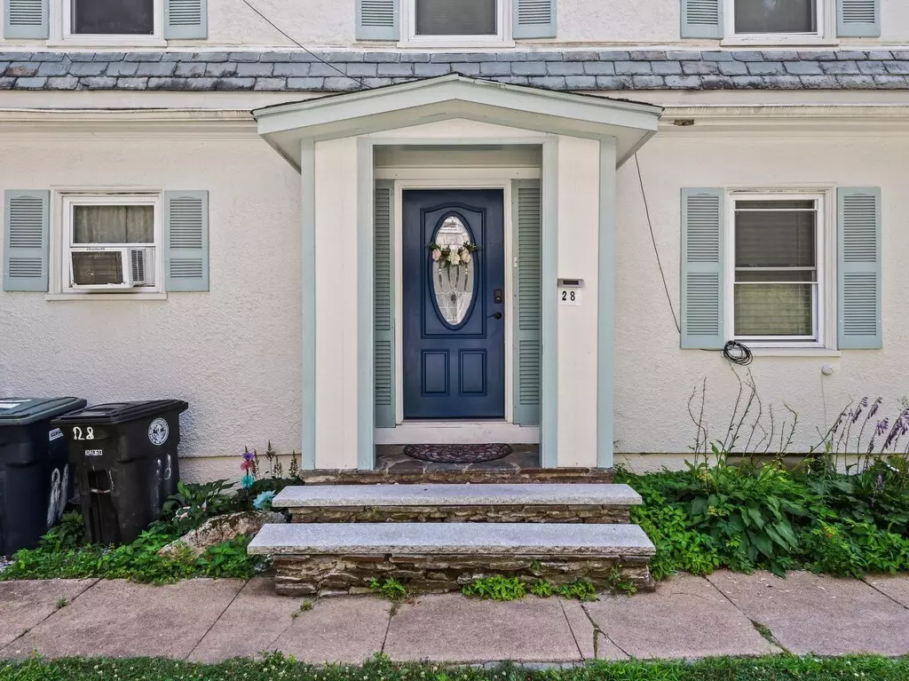 Southbridge, MA 01550,28 Maple