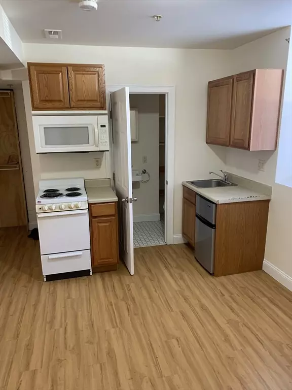 Boston, MA 02136,42 Harvard Ave #2