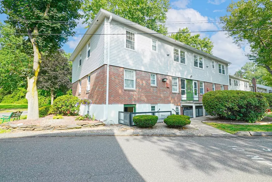 80 Brush Hill Ave #26A, West Springfield, MA 01089