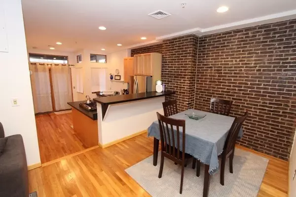 49-51 Temple Place #3R, Boston, MA 02111