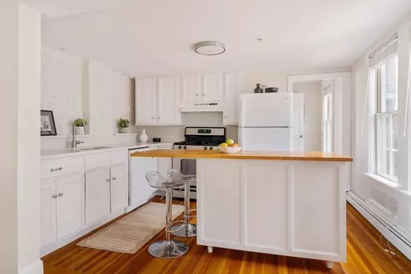 Cambridge, MA 02138,62 Sacramento St #62