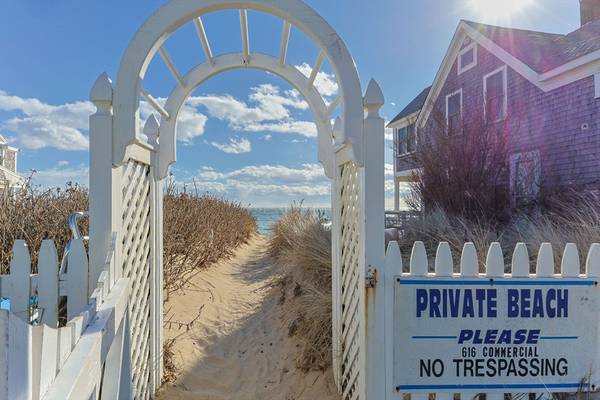 Provincetown, MA 02657,616 Commercial St #14