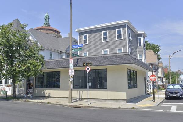 349 Centre St, Boston, MA 02130