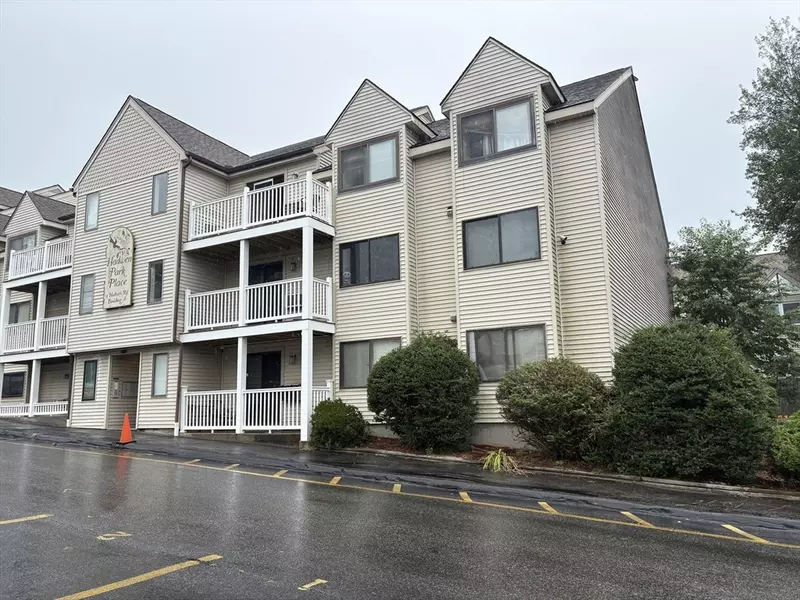 11 Hulbert Rd #3, Worcester, MA 01603