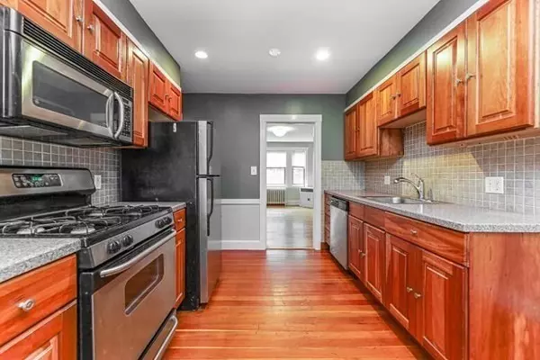 Boston, MA 02132,17 Hastings St #1