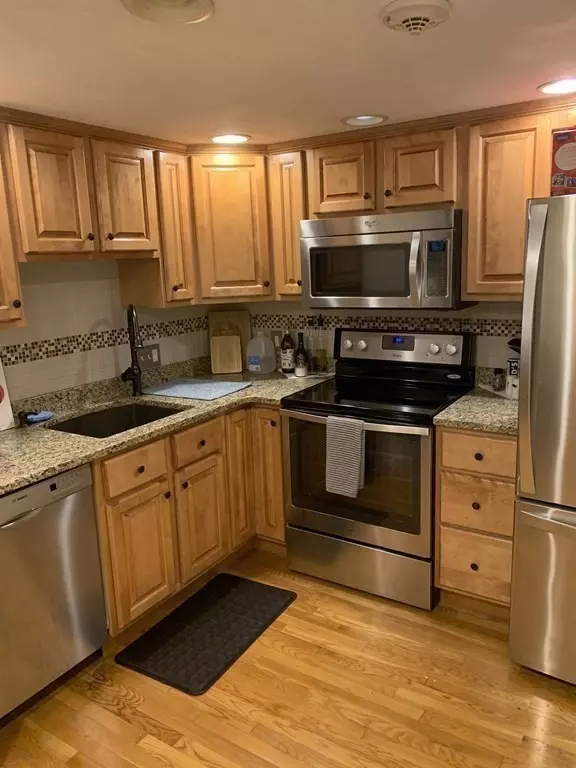 Andover, MA 01810,5 Porter Rd #A2