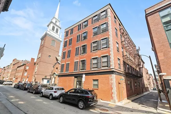 181 Salem Street #18F, Boston, MA 02113