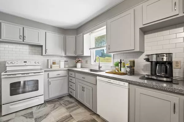 132 Winifred Avenue, Worcester, MA 01602