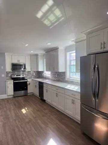 Norwood, MA 02062,33 Tremont St #2
