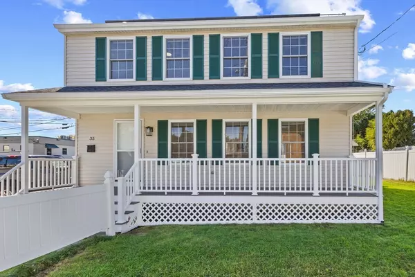 35 Grape St, Woburn, MA 01801