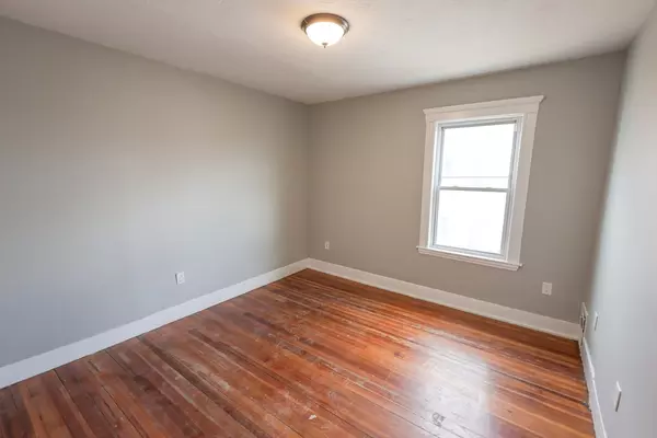 Boston, MA 02125,23 Barry Street #3