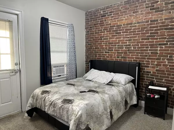 Boston, MA 02128,8 Bremen Street #2