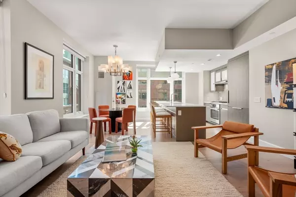 Boston, MA 02114,100 Lovejoy Wharf #11K