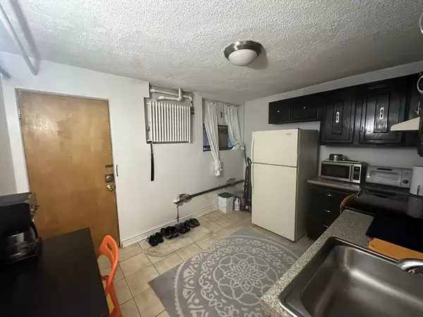 Boston, MA 02135,1408 Commonwealth Ave #2