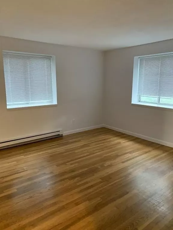 Boston, MA 02135,39 Englewood Ave #23