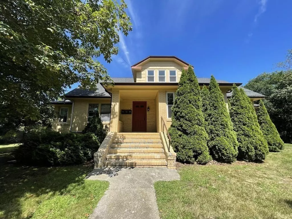 Braintree, MA 02184,350 Plain #2