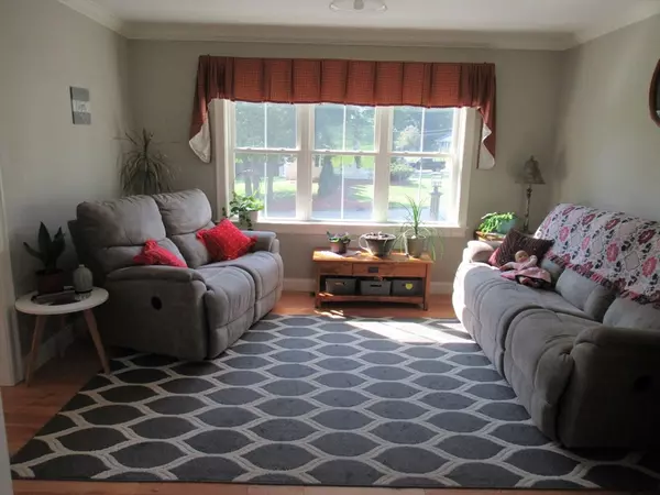 Bellingham, MA 02019,7 Fleetwood Rd