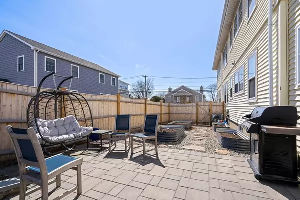 Watertown, MA 02472,149-151 Pleasant #149