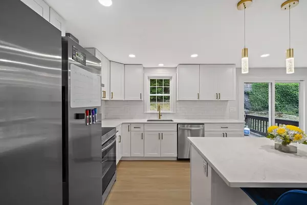 Woburn, MA 01801,6 Skyview Road #6