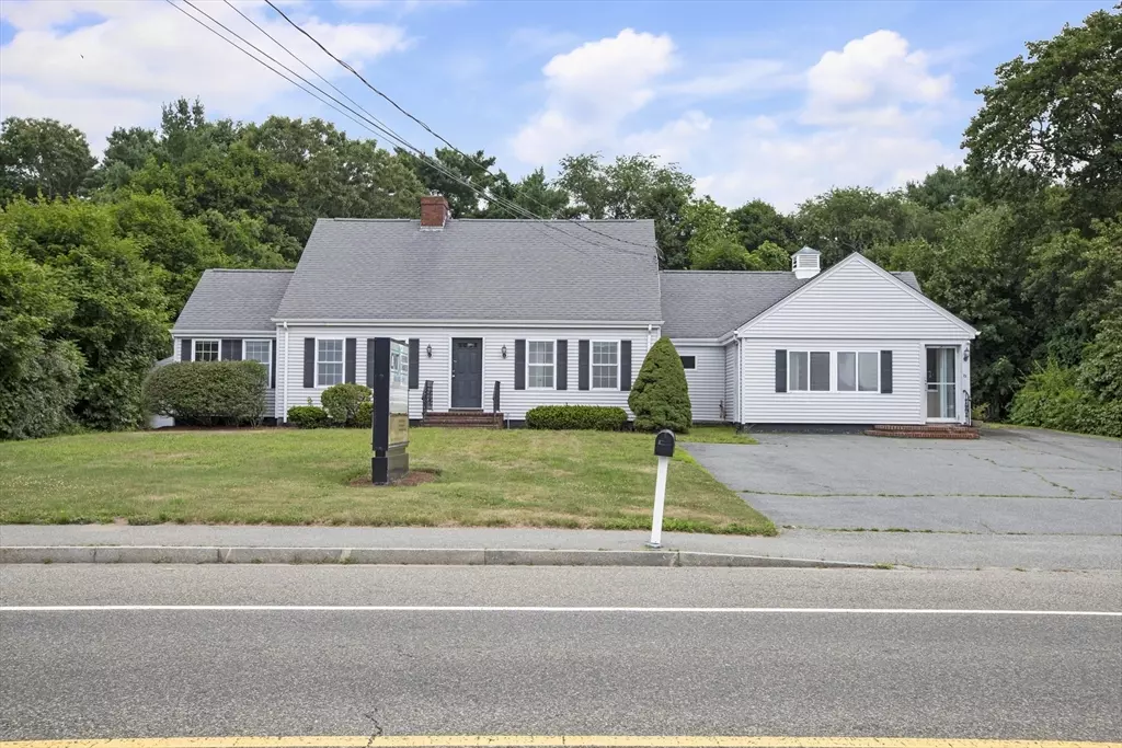 Lakeville, MA 02347,75 Main St