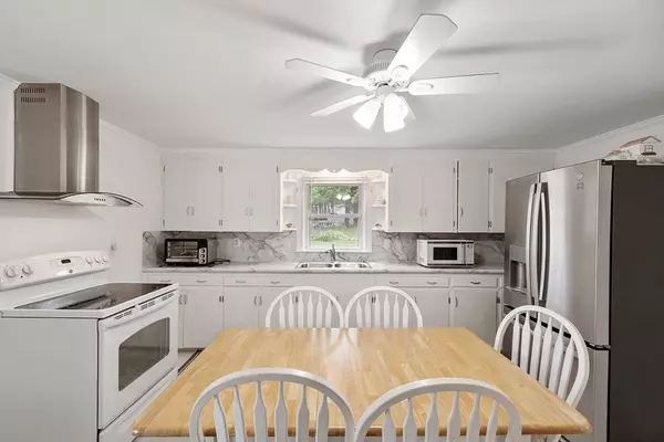 Leominster, MA 01453,15 Eugene St